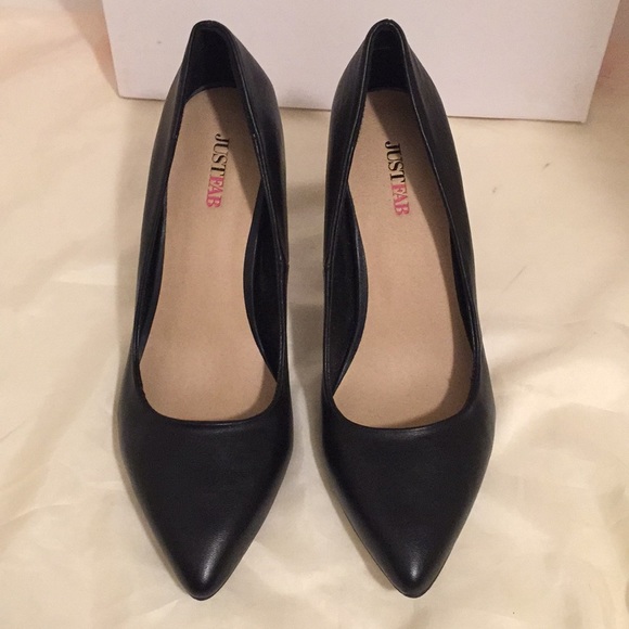 JustFab Black Heels - Picture 2 of 3